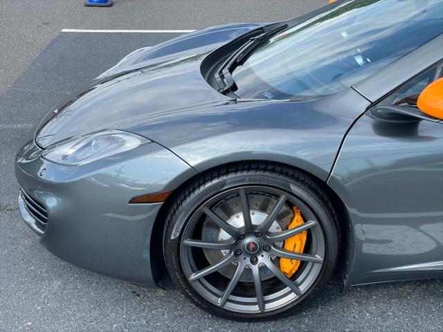 2012 McLaren MP4 12C Base