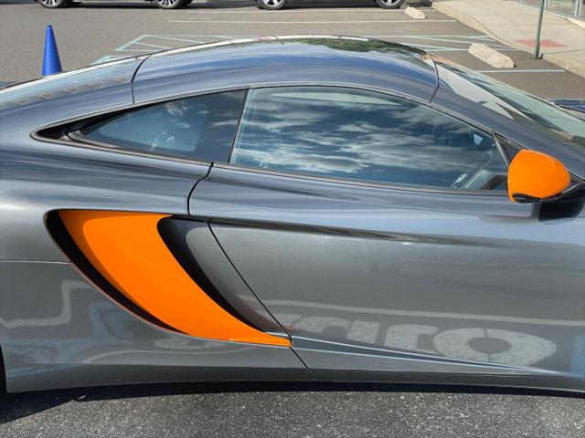 2012 McLaren MP4 12C Base