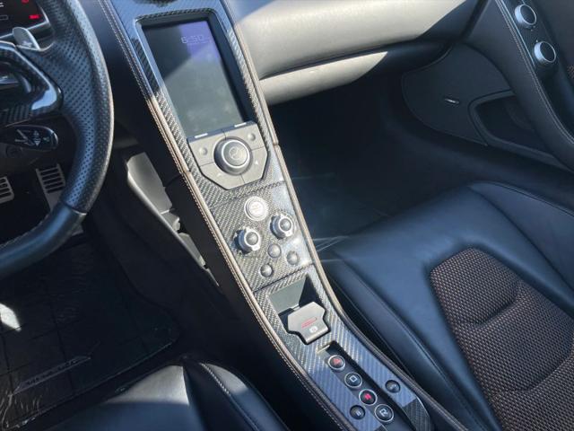 2012 McLaren MP4 12C Base