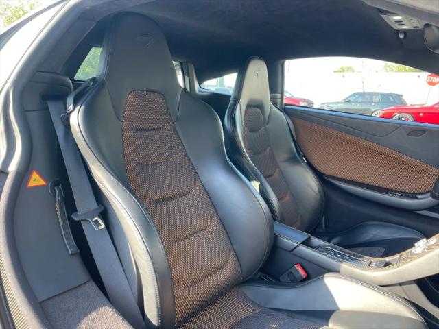 2012 McLaren MP4 12C Base