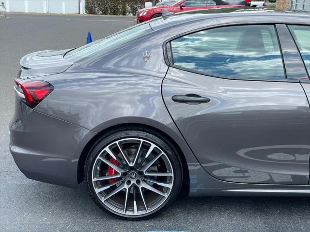 2022 Maserati Ghibli Trofeo