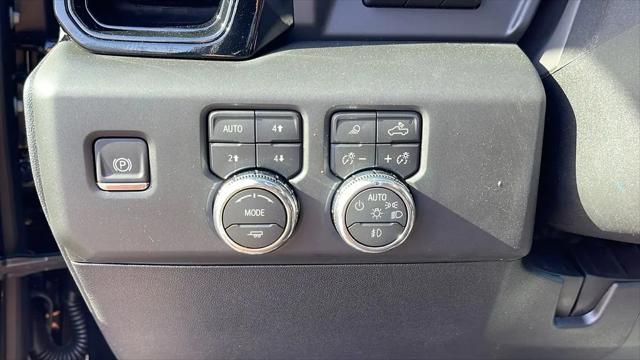 2026 GMC Sierra 2500HD Crew Cab, Standard Bed, AT4X, 4WD