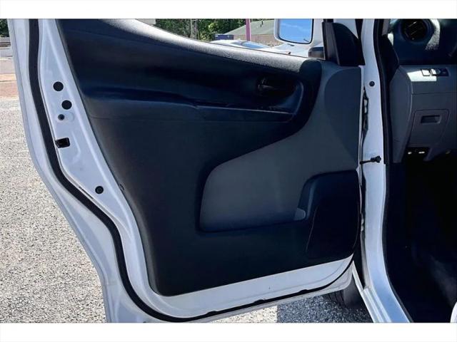 2017 Nissan NV200 SV