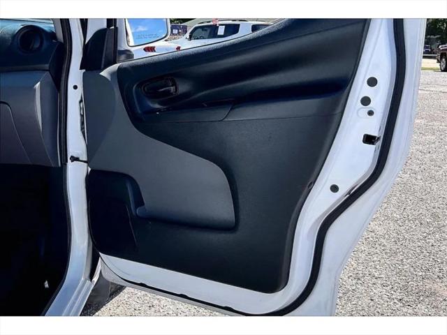 2017 Nissan NV200 SV