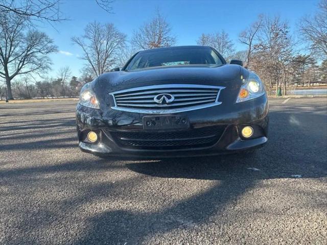 2015 INFINITI Q40 Base