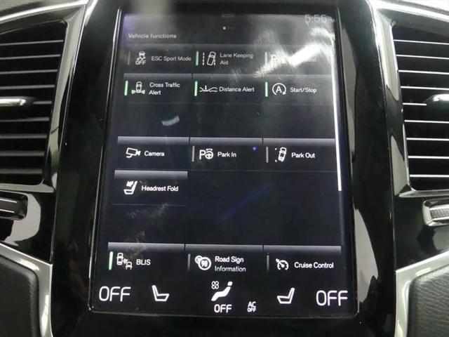 2017 Volvo XC90 T6 Momentum