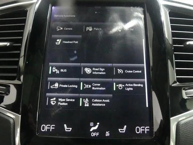 2017 Volvo XC90 T6 Momentum