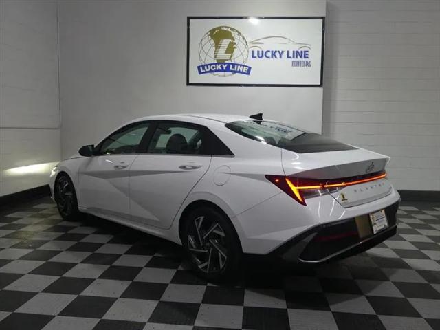 2025 Hyundai Elantra Limited
