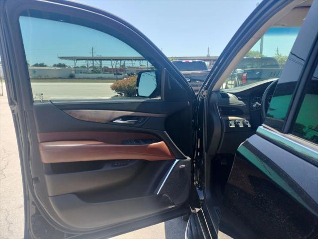 2015 Cadillac Escalade Luxury