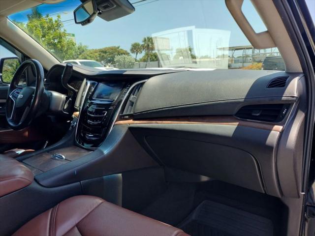 2015 Cadillac Escalade Luxury