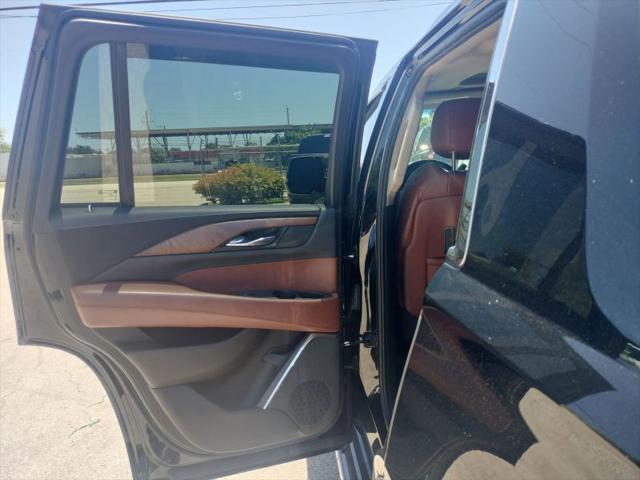 2015 Cadillac Escalade Luxury
