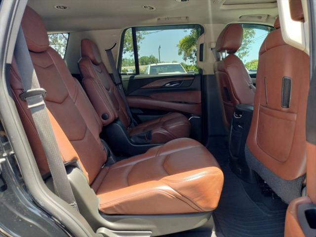 2015 Cadillac Escalade Luxury