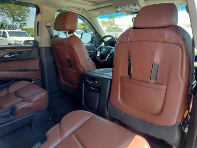 2015 Cadillac Escalade Luxury