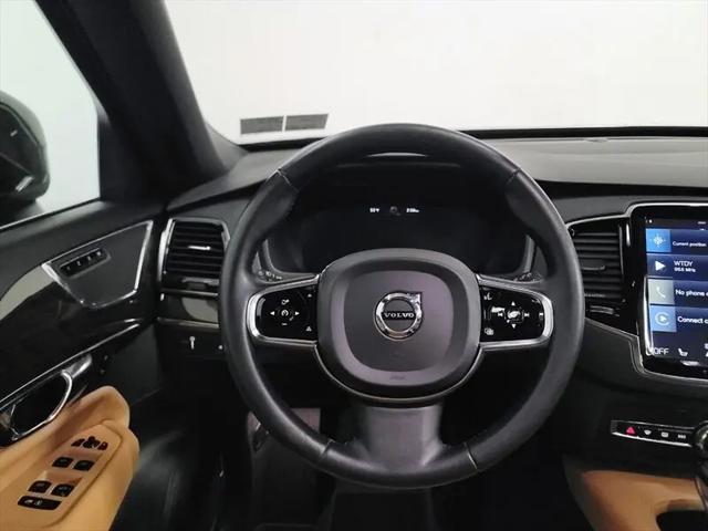 2016 Volvo XC90 T6 Momentum