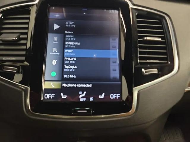 2016 Volvo XC90 T6 Momentum