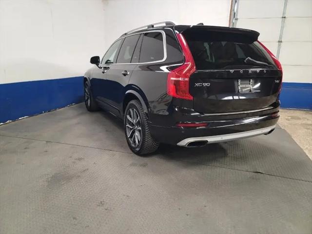 2016 Volvo XC90 T6 Momentum