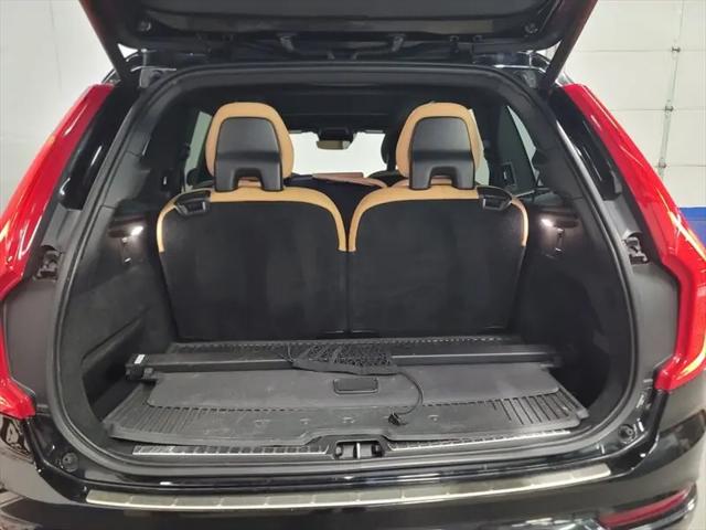 2016 Volvo XC90 T6 Momentum