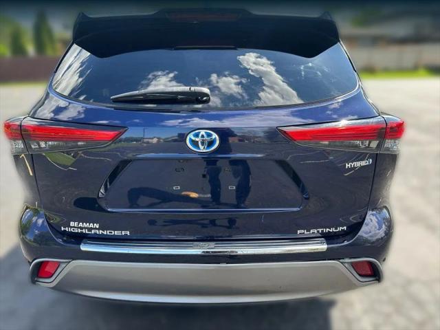 2021 Toyota Highlander Hybrid Platinum