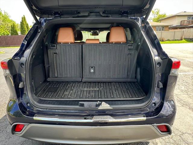 2021 Toyota Highlander Hybrid Platinum