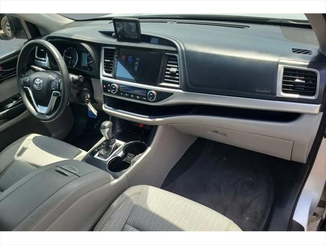 2015 Toyota Highlander LE Plus V6