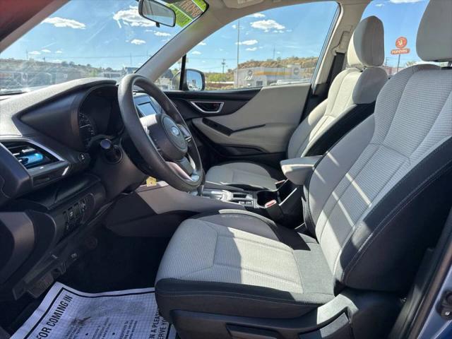 2023 Subaru Forester Base