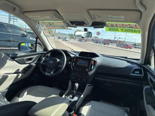 2023 Subaru Forester Base