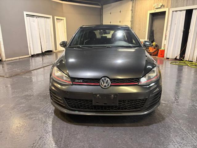 2015 Volkswagen Golf GTI 2.0T SE 4-Door