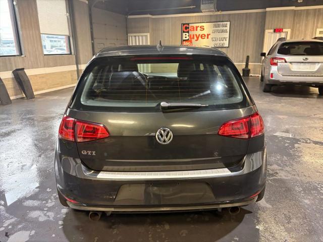 2015 Volkswagen Golf GTI 2.0T SE 4-Door