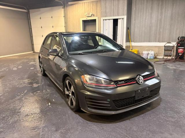 2015 Volkswagen Golf GTI 2.0T SE 4-Door