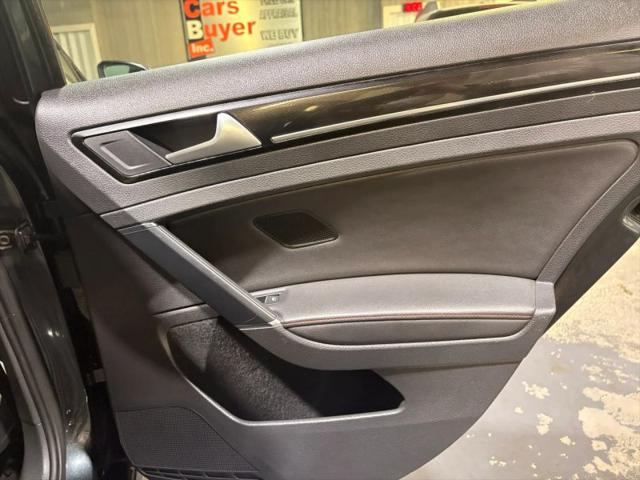 2015 Volkswagen Golf GTI 2.0T SE 4-Door