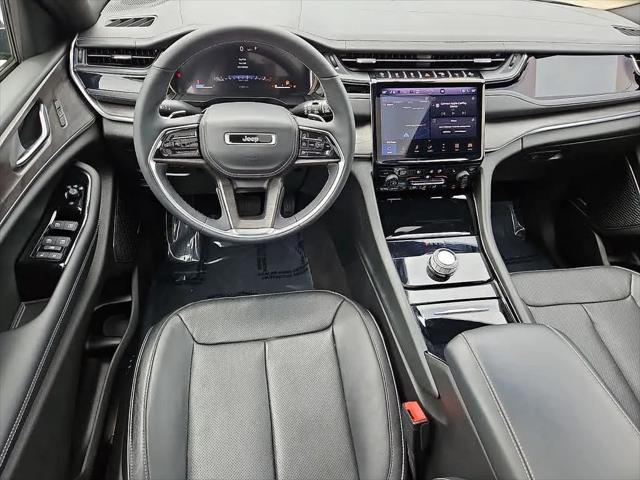 2023 Jeep Grand Cherokee L Overland 4x2