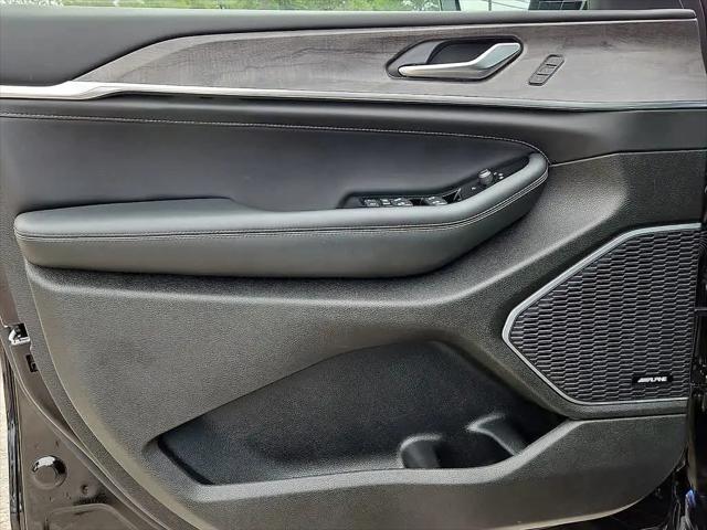 2023 Jeep Grand Cherokee L Overland 4x2