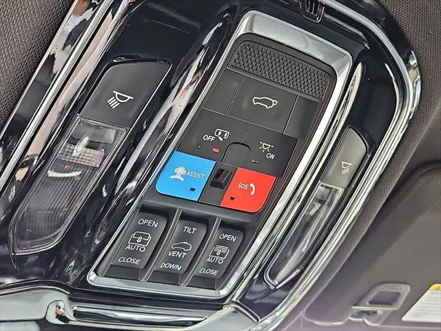 2023 Jeep Grand Cherokee L Overland 4x2