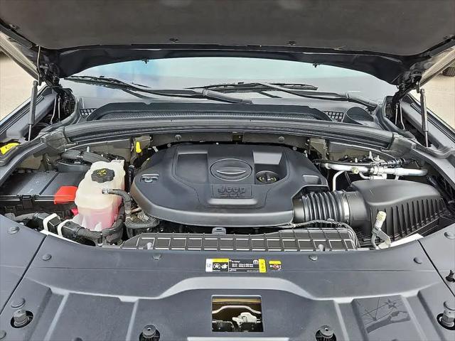 2023 Jeep Grand Cherokee L Overland 4x2