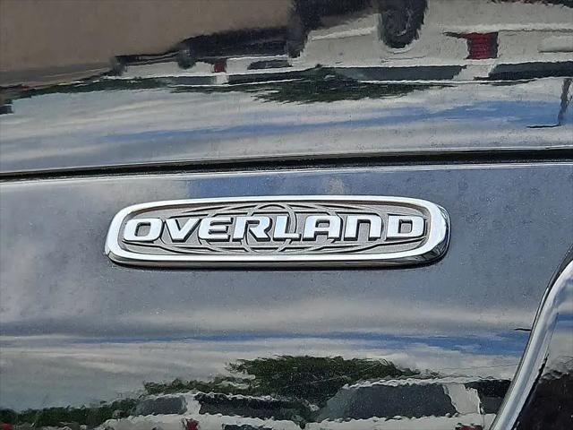 2023 Jeep Grand Cherokee L Overland 4x2