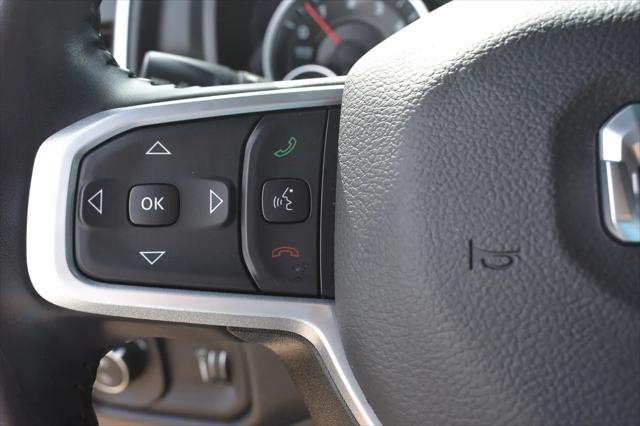 2022 Ram 1500 Big Horn Crew Cab 4x4 5'7" Box