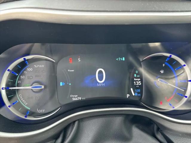 2023 Chrysler Pacifica Hybrid Touring L