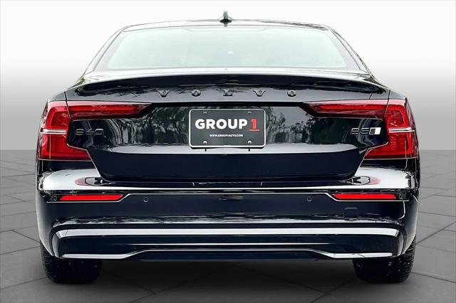 2023 Volvo S60 B5 Ultimate Black Edition