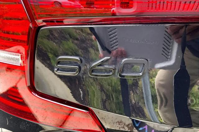 2023 Volvo S60 B5 Ultimate Black Edition