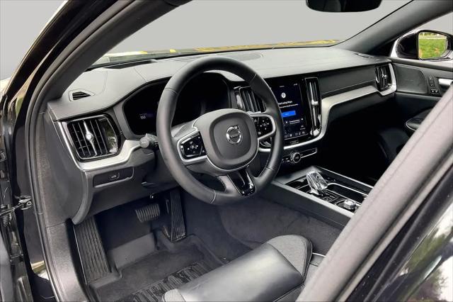 2023 Volvo S60 B5 Ultimate Black Edition