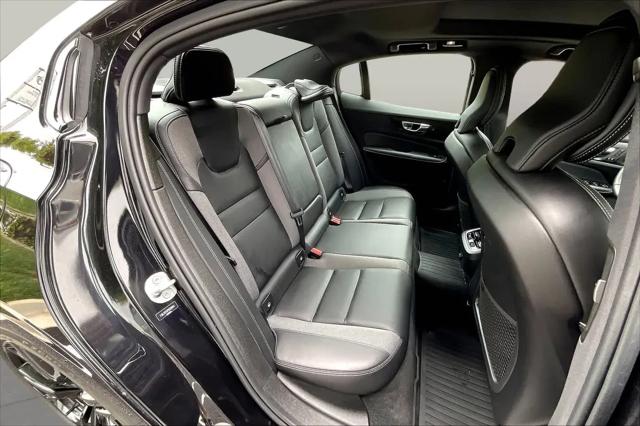 2023 Volvo S60 B5 Ultimate Black Edition