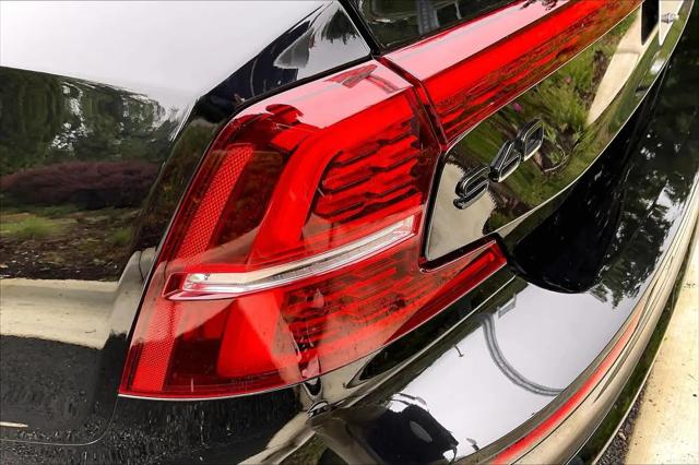 2023 Volvo S60 B5 Ultimate Black Edition