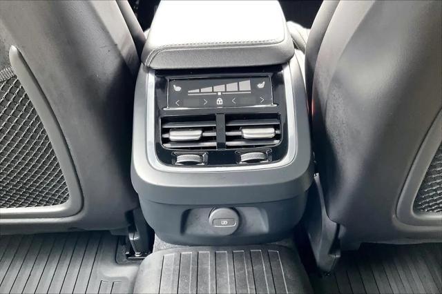 2023 Volvo S60 B5 Ultimate Black Edition