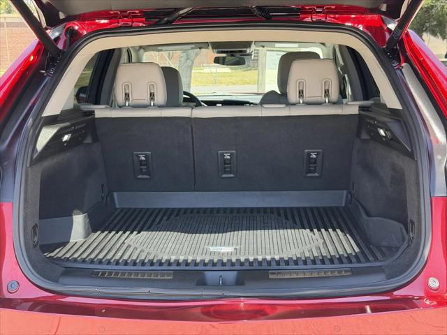 2023 Cadillac XT4 FWD Premium Luxury
