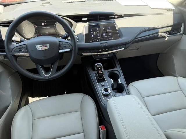 2023 Cadillac XT4 FWD Premium Luxury