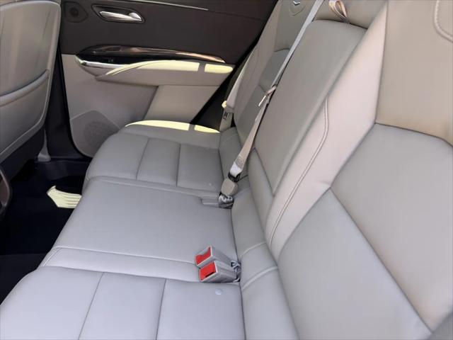 2023 Cadillac XT4 FWD Premium Luxury