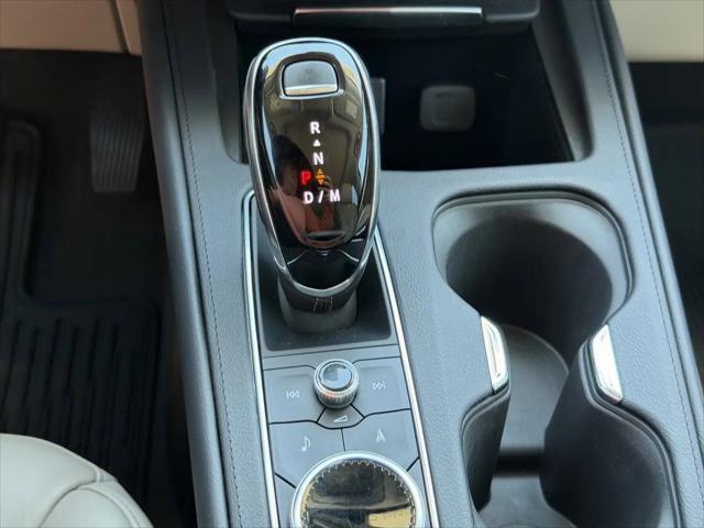 2023 Cadillac XT4 FWD Premium Luxury