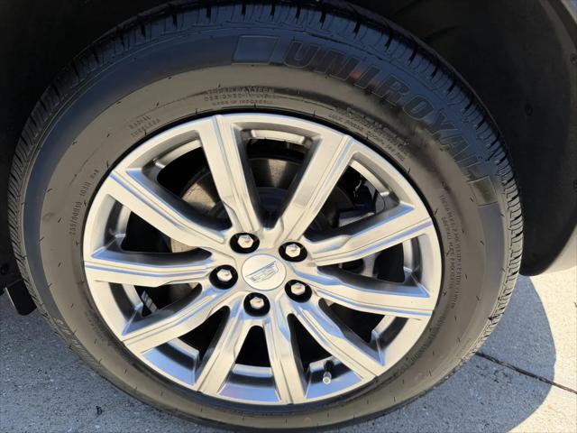 2023 Cadillac XT4 FWD Premium Luxury
