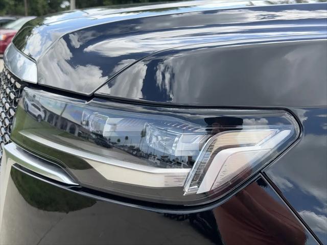 2022 Cadillac Escalade 2WD Premium Luxury