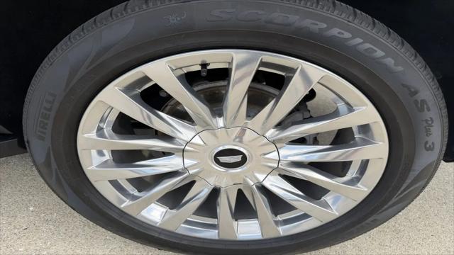 2022 Cadillac Escalade 2WD Premium Luxury